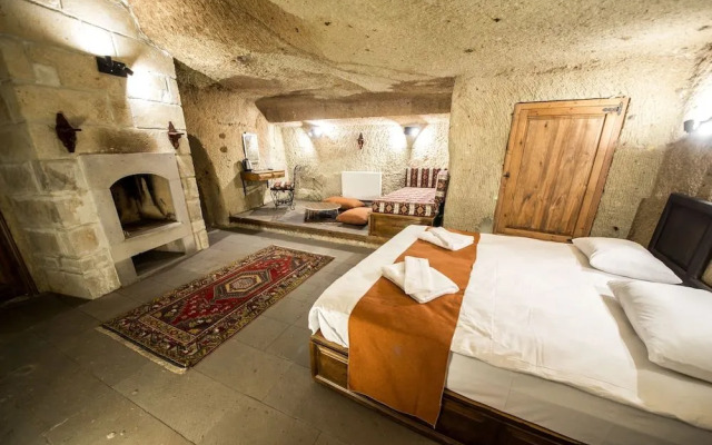 Harkasos Cave Hotel