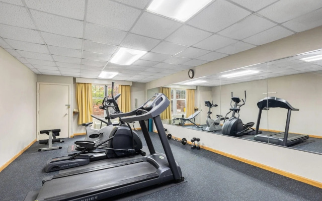 Days Inn Madisonville