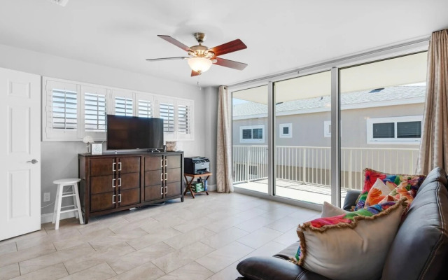 Starboard Village 521