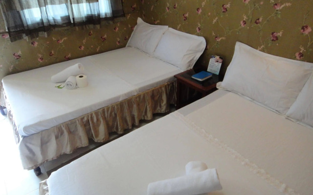 OYO 676 Casa Fuerte Bed And Breakfast