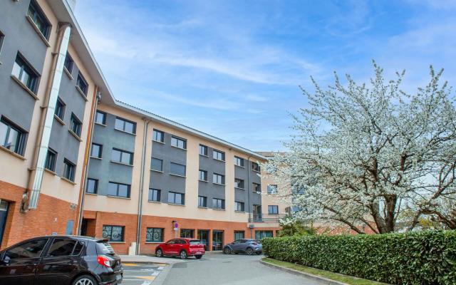 Clarion Aparthotel Toulouse Blagnac Airport