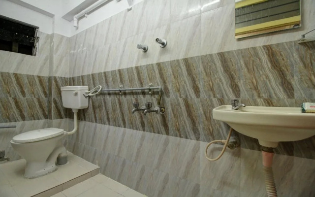 Sri Jayaram Lodge by OYO Rooms