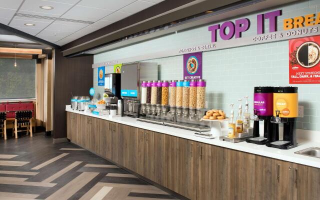 Tru by Hilton McDonough