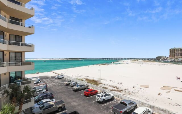 East Pass Towers 305 2 Bedroom Condo by RedAwning