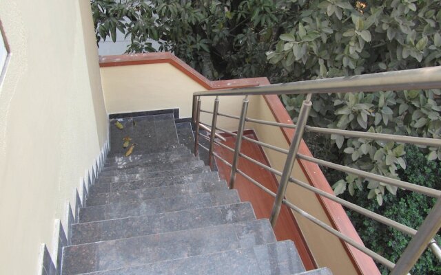 Bhammar's Inn - A Pure Vegetarian Hotel