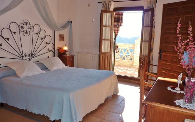 Spacious Holiday Home With Private Pool, in the Mountain and With Beautiful View