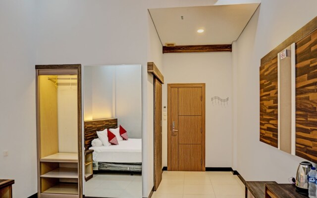 OYO 92152 Hotel The Wong