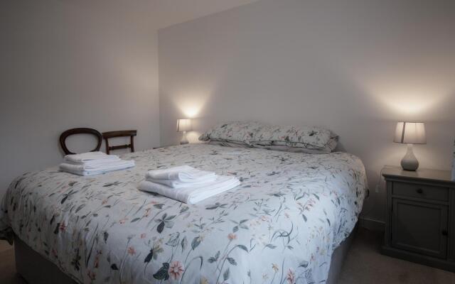 Maes Yr Odyn - 4 Bedroom Holiday Home - Narberth