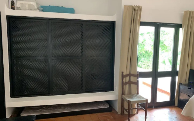 Nice Terrace Pool Studio