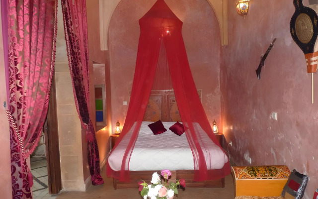 Riad Marlinea