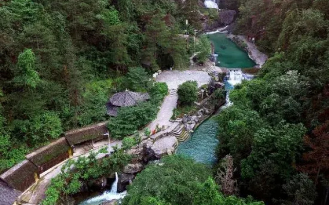 Chunjixia Resort