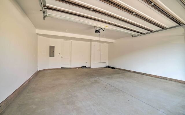 Luxury Moab Vacation Rental w/ Pool Access!
