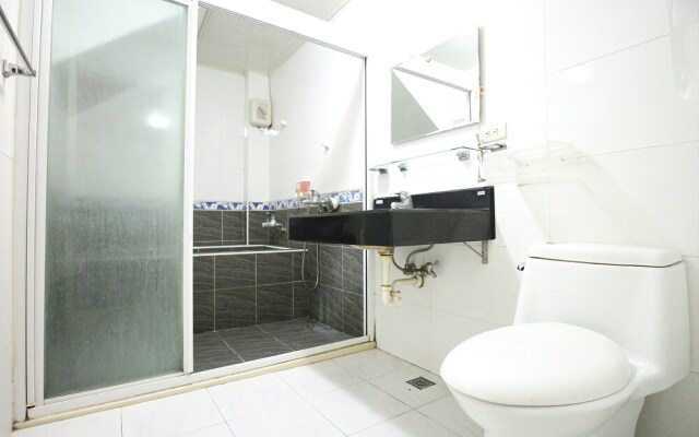 Dongmei B&B