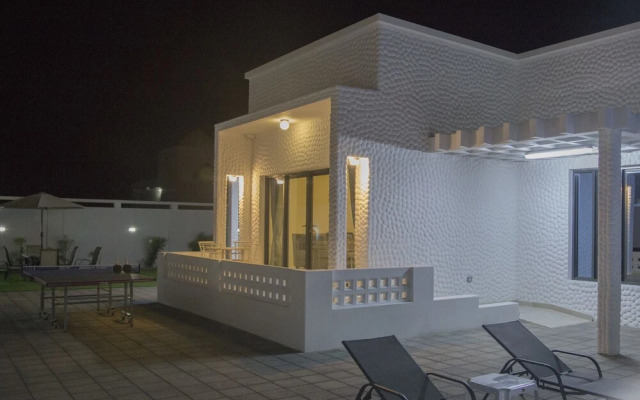 The Pool Villa - Tanuf