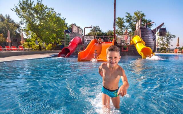 Mobilhome Victoria Camping Lanterna
