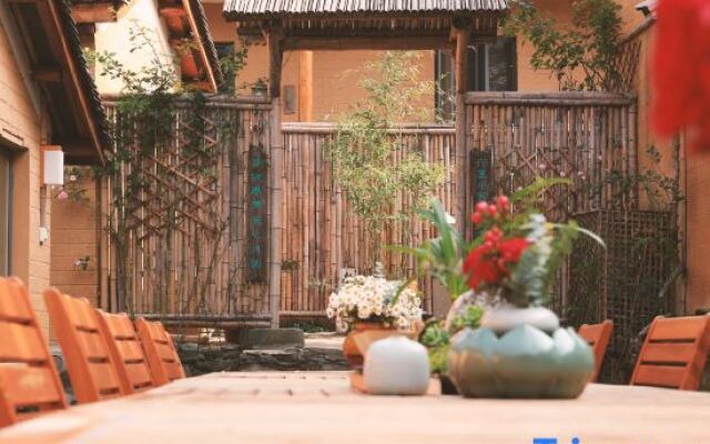 Yinxian Bieyuan Hostel