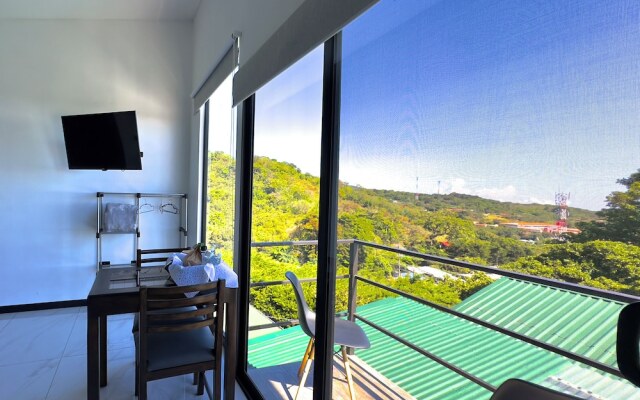 Black & White Apartments Monteverde