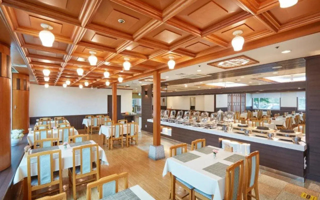 Kumho Sulak Resort