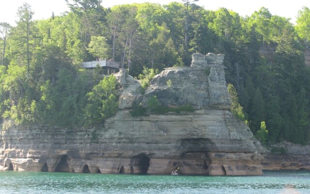 White Pine Lodge