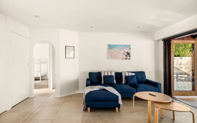 2-bed Beach Escape With Courtyard