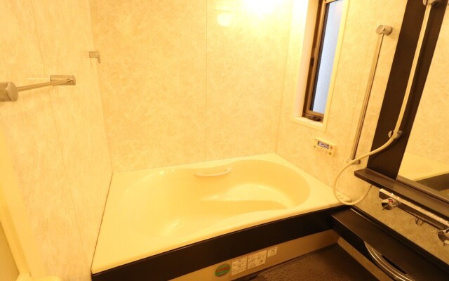 Ideal Namba House