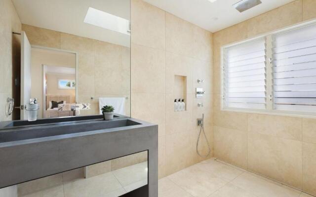 Your Luxury Escape One Coral