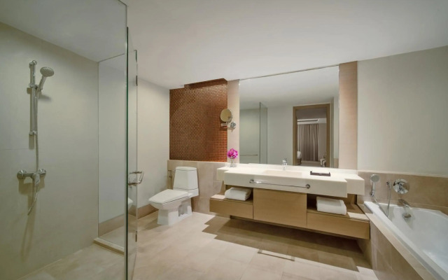 Civic Horizon Hotel & Residence