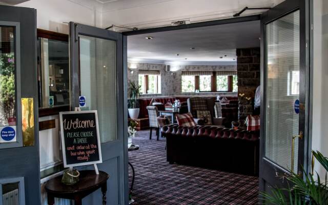 Old Stone Trough Hotel