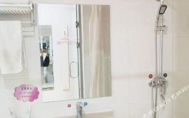 Huaya Business Exprss Hotel
