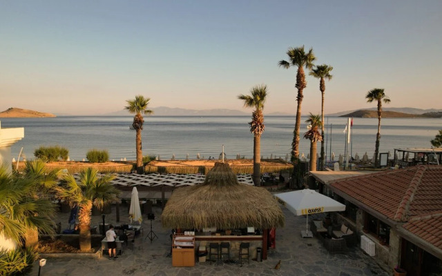 Zuzuu Beach Hotel