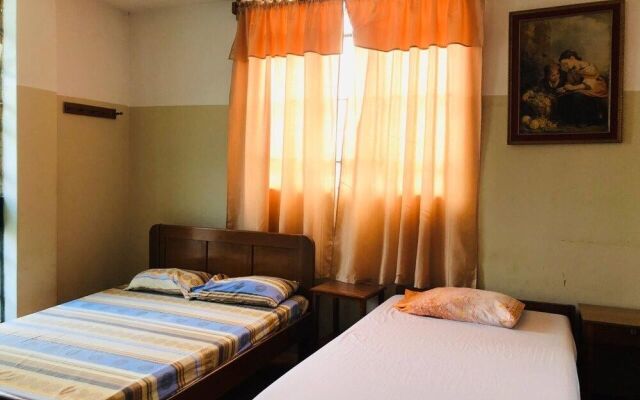 LEO DO-DO Hostal Piura
