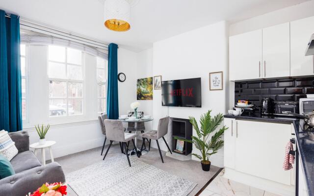 London Bridge 2 bed Apartment Borough Market