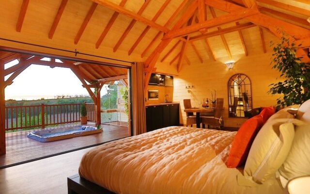 Cabane de Prestige avec Jacuzzi et Sauna privatifs