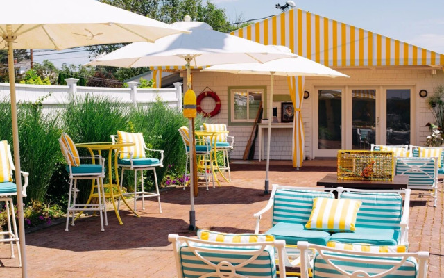 Yachtsman Hotel & Marina Club