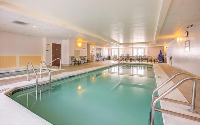 Hampton Inn Boston - Norwood