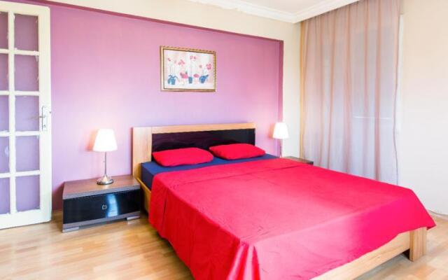 Ada House Bornova 1