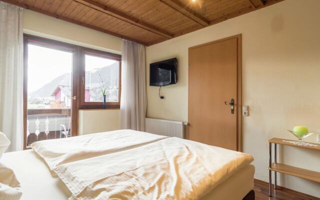 Modern Apartment in Maishofen With Garden