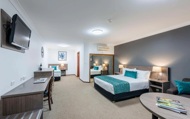 Best Western Plus Ambassador Orange