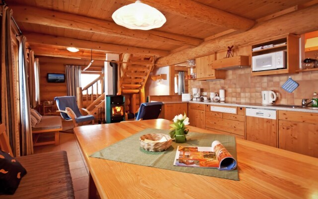 Cozy Chalet in Fusch an der Großglocknerstraße With Sauna
