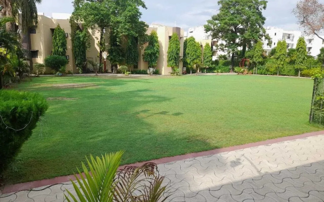 Chinmay Resort