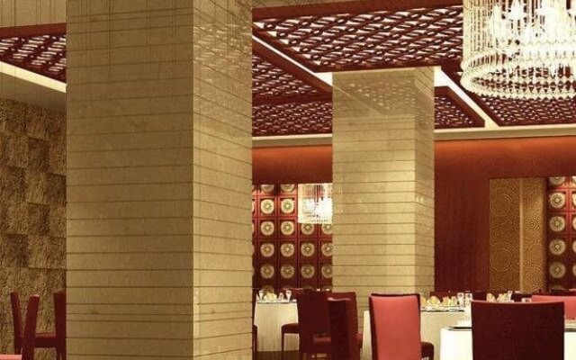 Golden Ray International Hotel