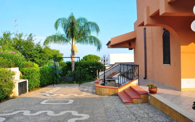 Apartment With 3 Bedrooms in Fontane Bianche, With Wonderful sea View, Enclosed Garden and Wifi - 100 m From the Beach