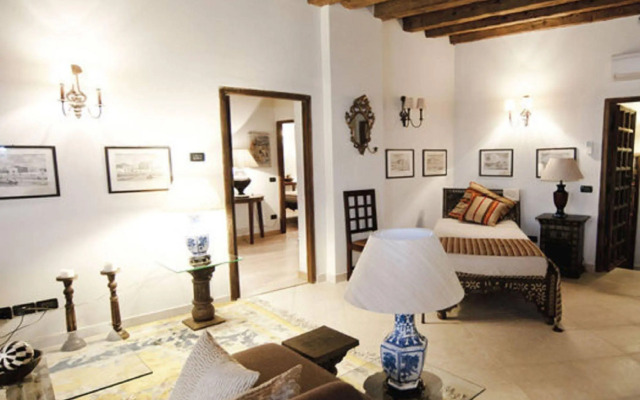 Venice Country Apartments