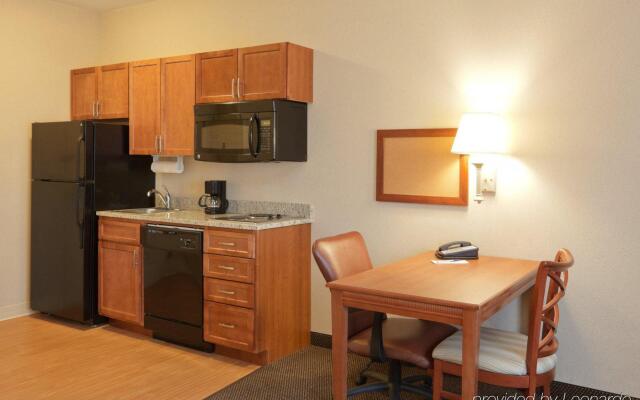 Candlewood Suites Enterprise