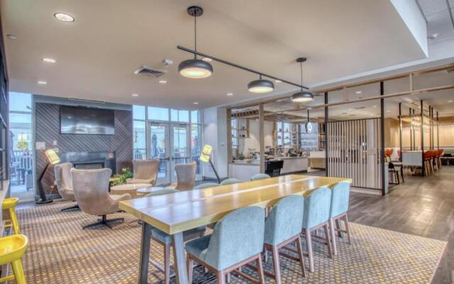 Holiday Inn - Appleton, an IHG Hotel