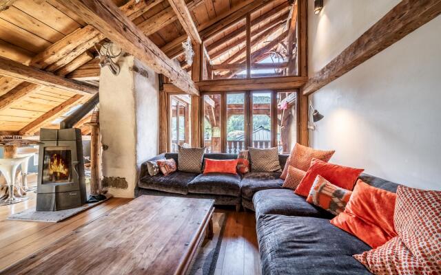 LA FERME DE MARGOT - Unique 5-bedroom Renovated Farmhouse