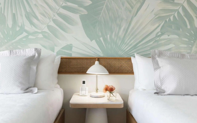 The Gabriel Miami South Beach, Curio Collection by Hilton