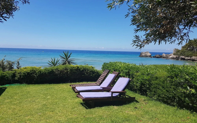 Corfu Glyfada Menigos Resort 13