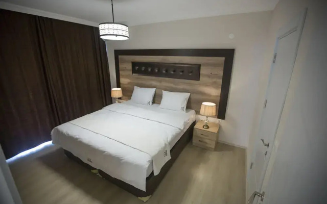 Black Rose Apartment