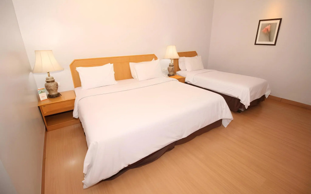 Hotel Grande Lampung – Guest Rooms – Bandar Lampung